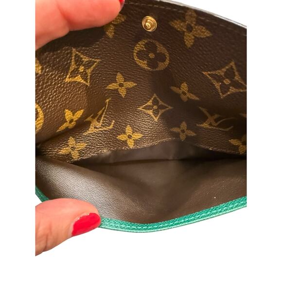 Louis Vuitton Emilie Monogram Wallet with Green Interior Vintage - Picture 6 of 7